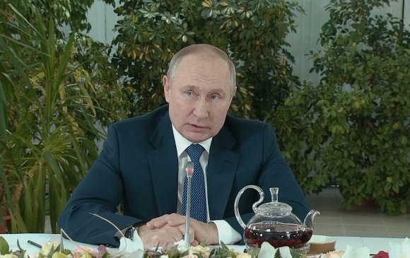 "Оросын дараагийн удирдагч Путинтэй яг л адил хүн байна"