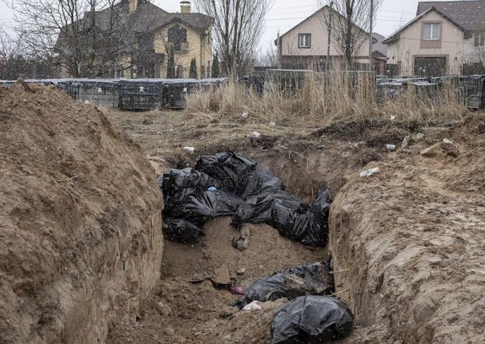 Киевийн ойролцоох булшнуудаас 900 цогцсыг олжээ