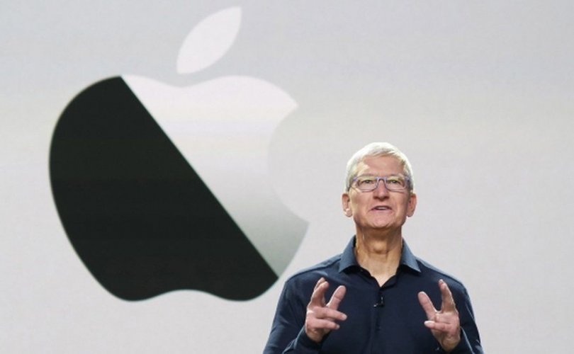 “Apple” хамгийн үнэ цэнтэй компанийн байр сууриа алдлаа