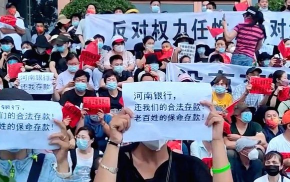 Хятад: Тяньаньмэний түүх давтагдах вий гэж айж байна