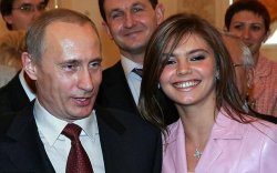 Путин гимнастикч найз бүсгүйгээсээ  охинтой болно гэв