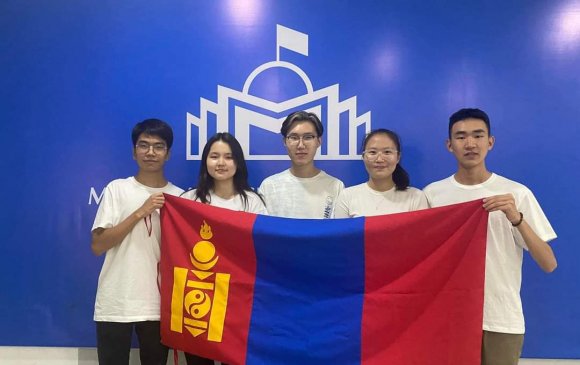ОУ-ын физикийн олимпиадаас Монголын баг 1 мөнгө, 3 хүрэл медаль хүртлээ