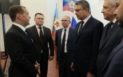 Путин Медведевийг Украин руу илгээжээ