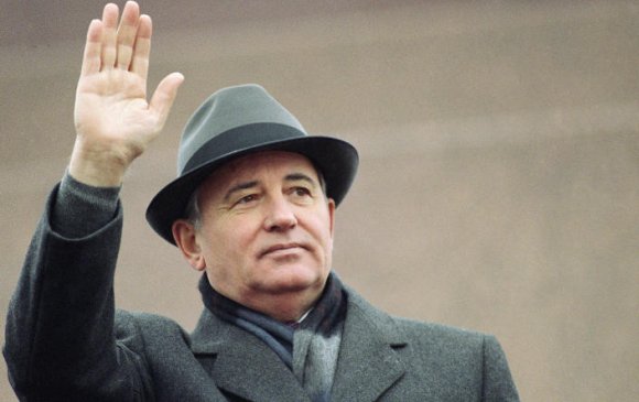 Зөвлөлтийн удирдагч Михаил Горбачёв таалал төгслөө