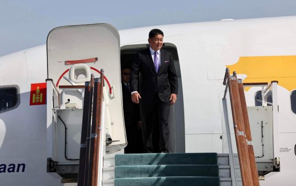 Ерөнхийлөгч Бүгд Найрамдах Узбекистан Улсад хүрэлцэн ирлээ