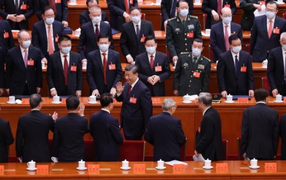 Ши Жиньпин: Технологийн өрсөлдөөнд Хятад ялна