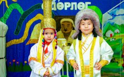 Монгол бахархлын өдрийг угтсан өдөрлөгт бяцхан сурагчид идэвхтэй оролцов
