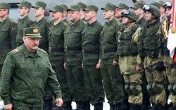 Лукашенко Украин руу цэрэг илгээж болзошгүй