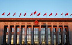 Хятад эдийн засгийн чухал хурлаа хойшлуулав