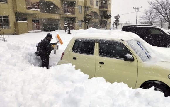 Японд их цасны улмаас 13 хүн нас барав