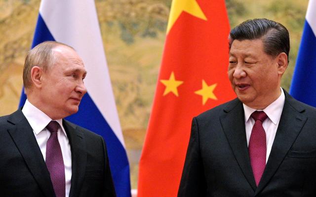 Путин “найз” Ши Жиньпинд улиран сонгогдсонд нь баяр хүргэв