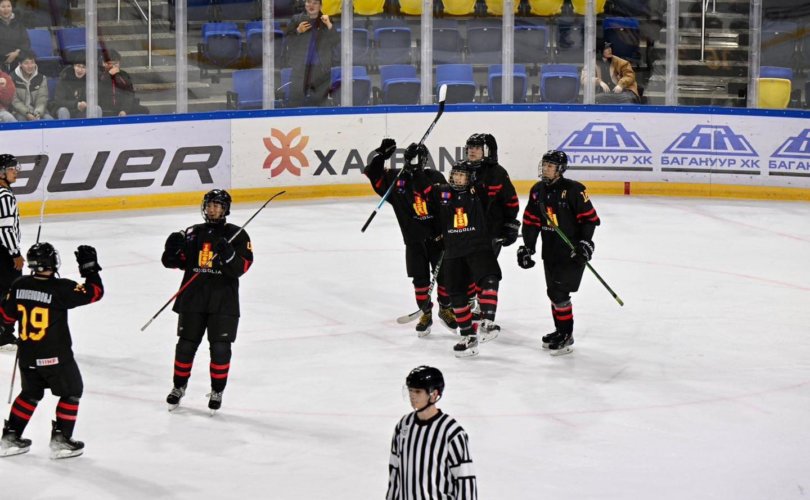 Монголын баг өсвөрийн хоккейн Азийн аваргын тэмцээнээс анхны хожлоо авлаа