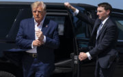 Трамп АНУ-ын түүхэнд хэрэгт яллагдсан анхны ерөнхийлөгч боллоо
