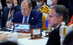 Блинкен, Лавров нар дайнаас хойш анх удаа уулзав