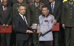 Турк улсын Дээд зүтгэлийн медалиар Б.Ууганбаярыг шагнажээ