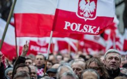 Польшийг Оросын нөлөөллөөс салгах хууль