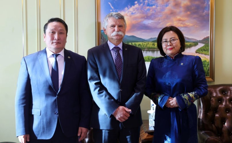 Айлчлал: Унгарын Үндэсний ассамблейн дарга Монголд ирлээ