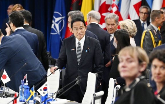 Кишида: Япон улс НАТО-д нэгдэх төлөвлөгөөгүй