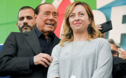 Берлусконигийн үхэл Италийн ерөнхий сайдад хүч нэмнэ
