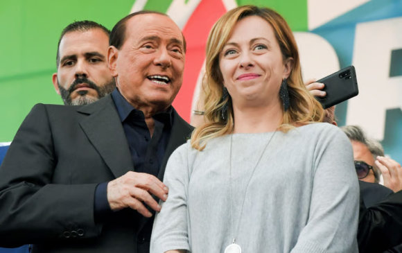Берлусконигийн үхэл Италийн ерөнхий сайдад хүч нэмнэ