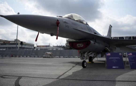 АНУ-аас “F16” байлдааны онгоцуудаа Ормузын хоолой руу илгээнэ