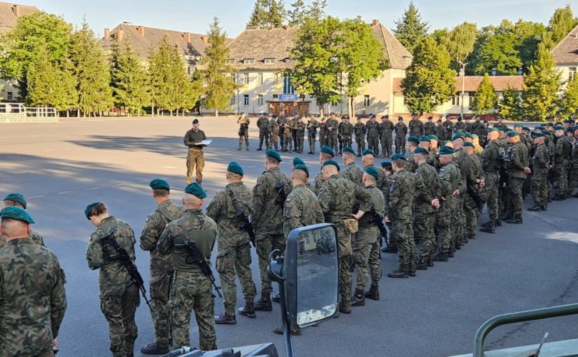 Вагнераас эмээсэн Польш цэргээ зүүн хилдээ төвлөрүүлэв