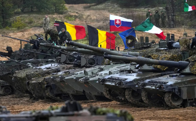 НАТО дэвшилтэт зэвсгүүдээ Украинд туршиж байна