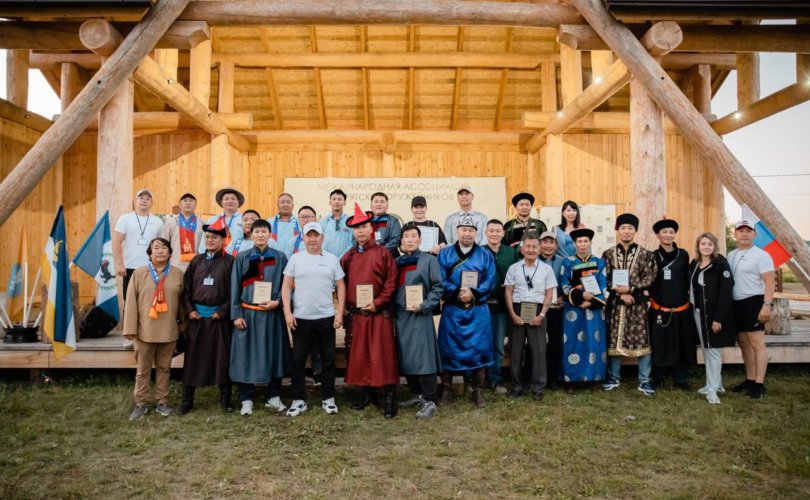 Монголын байт харваачид ОХУ-ын аварга шалгаруулах тэмцээнд оролцлоо