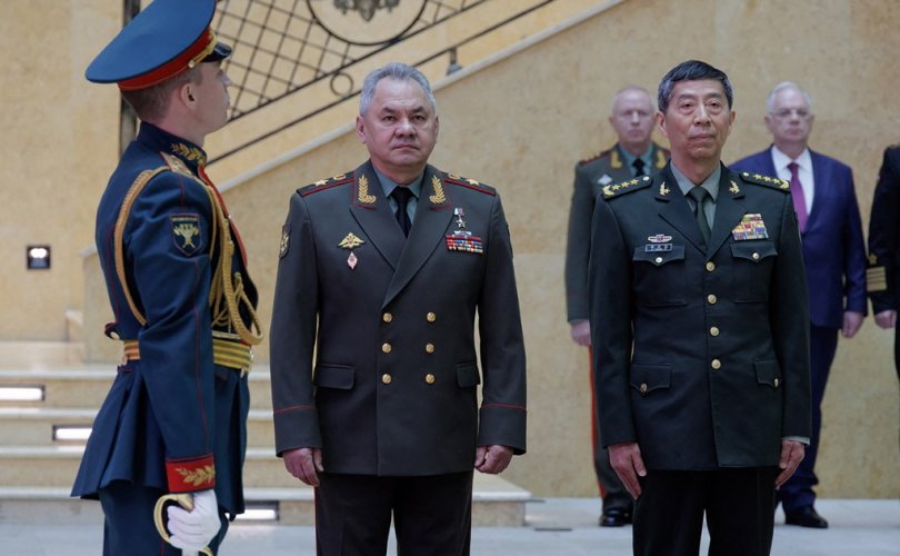 Хятадын Батлан хамгаалахын сайд Москвад айлчилж байна