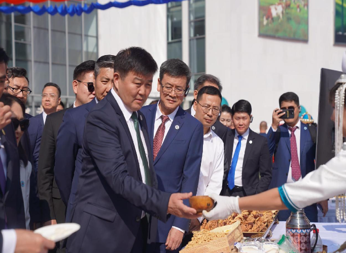 Монгол-Хятад 4 дэх экспод оролцогч байгууллагын 99 хувь нь хүнс, хөдөө аж ахуйн үйлдвэрлэгчид байна
