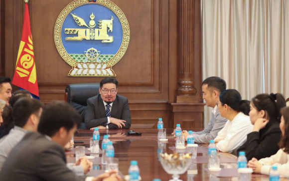Г.Занданшатар “Ханжоу 2022” Азийн XIX наадамд оролцох шатарчдыг хүлээн авч уулзав