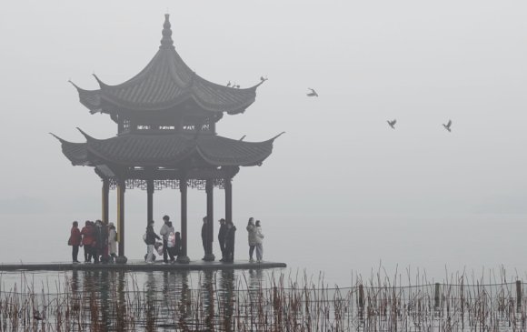 Хятадын хойд хэсгээр цаг агаарын эрс өөрчлөлт ажиглагдаж байна