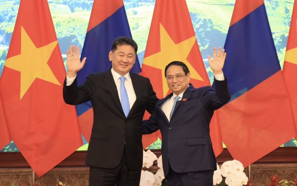 Ерөнхийлөгч У.Хүрэлсүхэд Вьетнамын Ерөнхий сайд бараалхлаа
