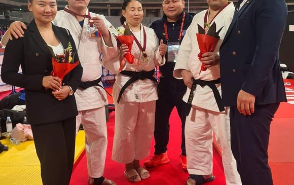 Пара жүдочид Токиогийн Гранпригаас нэг алт, хоёр хүрэл медаль хүртэв