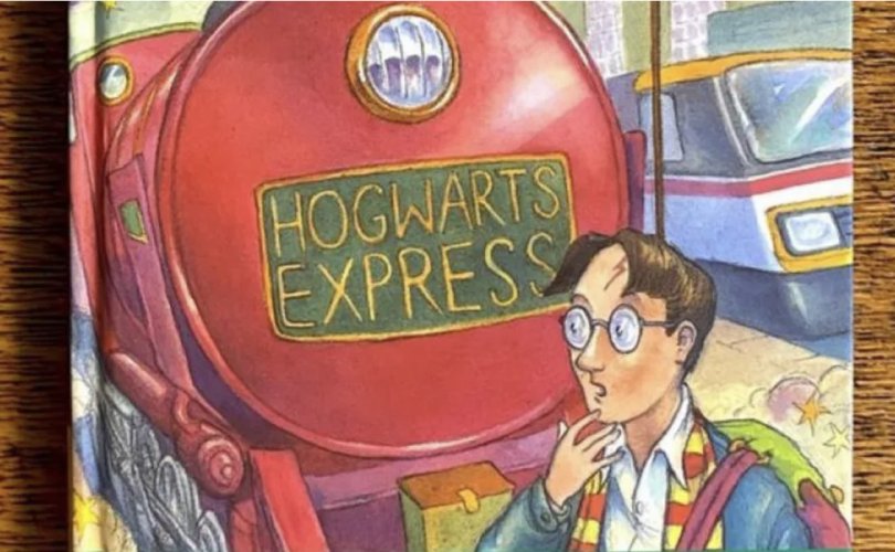 Харри Поттерын анхны хэвлэлийг 76 мянган доллараар зарна
