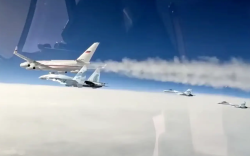 Путин дөрвөн Су-35-аар хамгаалуулан Ойрхи Дорнодод ирэв
