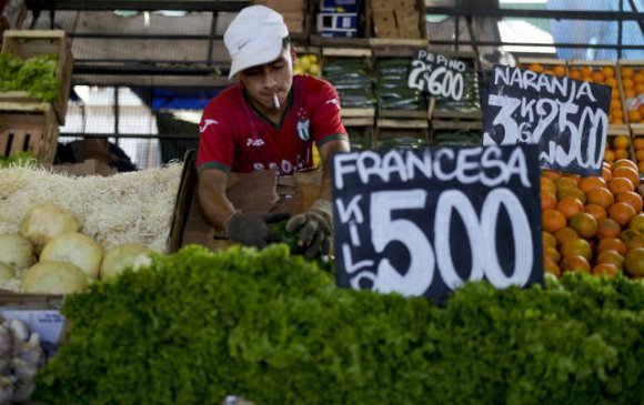 Аргентины инфляци 211.4 хувьд хүрчээ