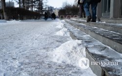 Фото: ААН, байгууллагууд 50 метр зам талбайн цас арилгах үүрэгтэй