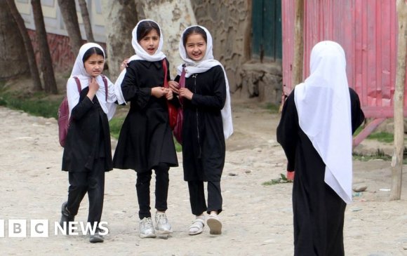 Афганистан охид сургуульд явалгүй 3 жил болов