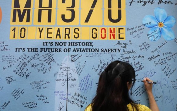Малайз: "Boeing 777" онгоцыг эрэн хайх ажиллагааг дахин эхлүүлнэ