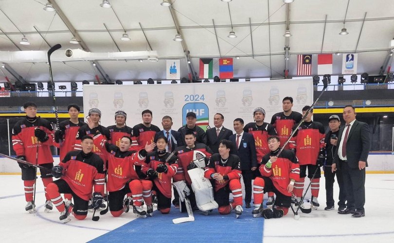 Монголын хоккейн үндэсний шигшээ баг дэлхийн аварга боллоо