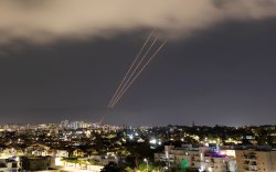 Израиль мэдээллийг шинэчилж, 300 дрон, пуужин харвасан гэлээ