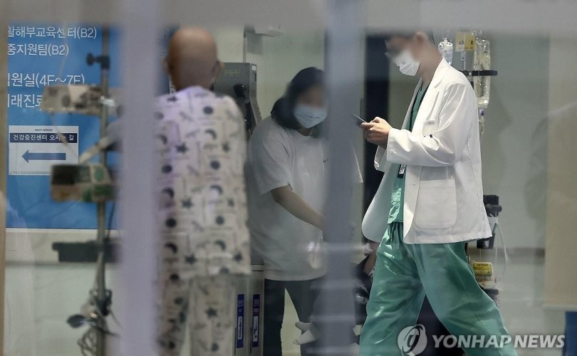 Өмнөд Солонгосын томоохон эмнэлгүүд хаалгаа барина
