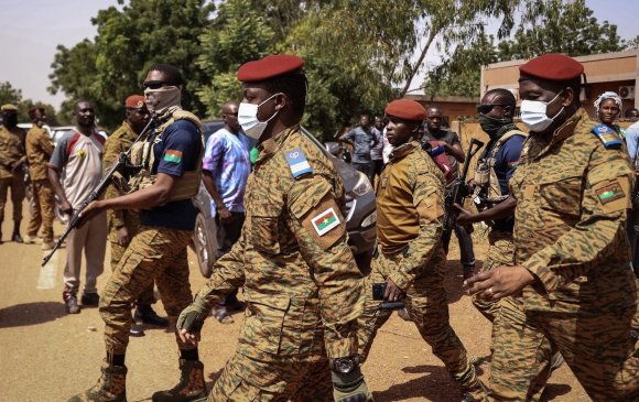 Буркина Фасогийн цэргүүд нэг өдрийн дотор 223 энгийн иргэнийг хөнөөжээ