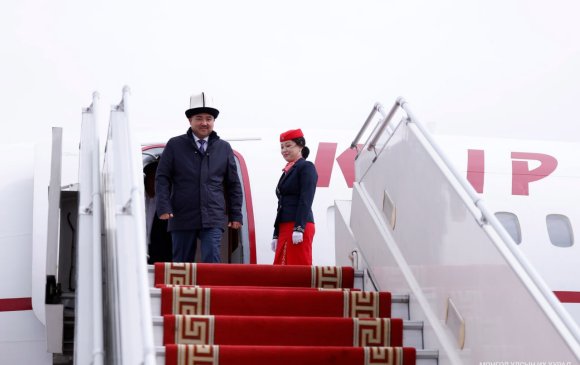 Киргиз улсын парламентын дарга Н.Шакиев Монгол Улсад хүрэлцэн ирлээ