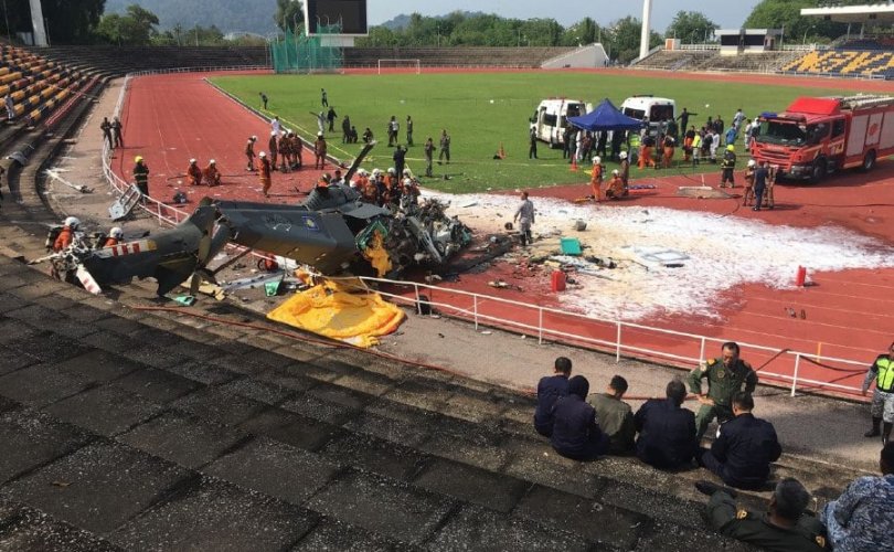 Нисдэг тэрэгний ослоор 10 хүн нас баржээ