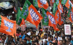 Нарендра Модигийн эрх мэдэлтэйгээ үлдэх эсэхийг шийдэх сонгууль