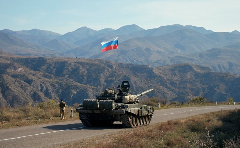 Орос цэргүүд Карабахаас явлаа