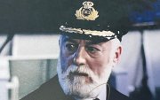 Титаникийн ахмад Бернард Хилл нас баржээ