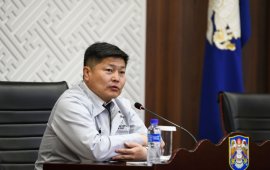 Хятадын компаниудад боломж олгосон гэж буруутгах болжээ
